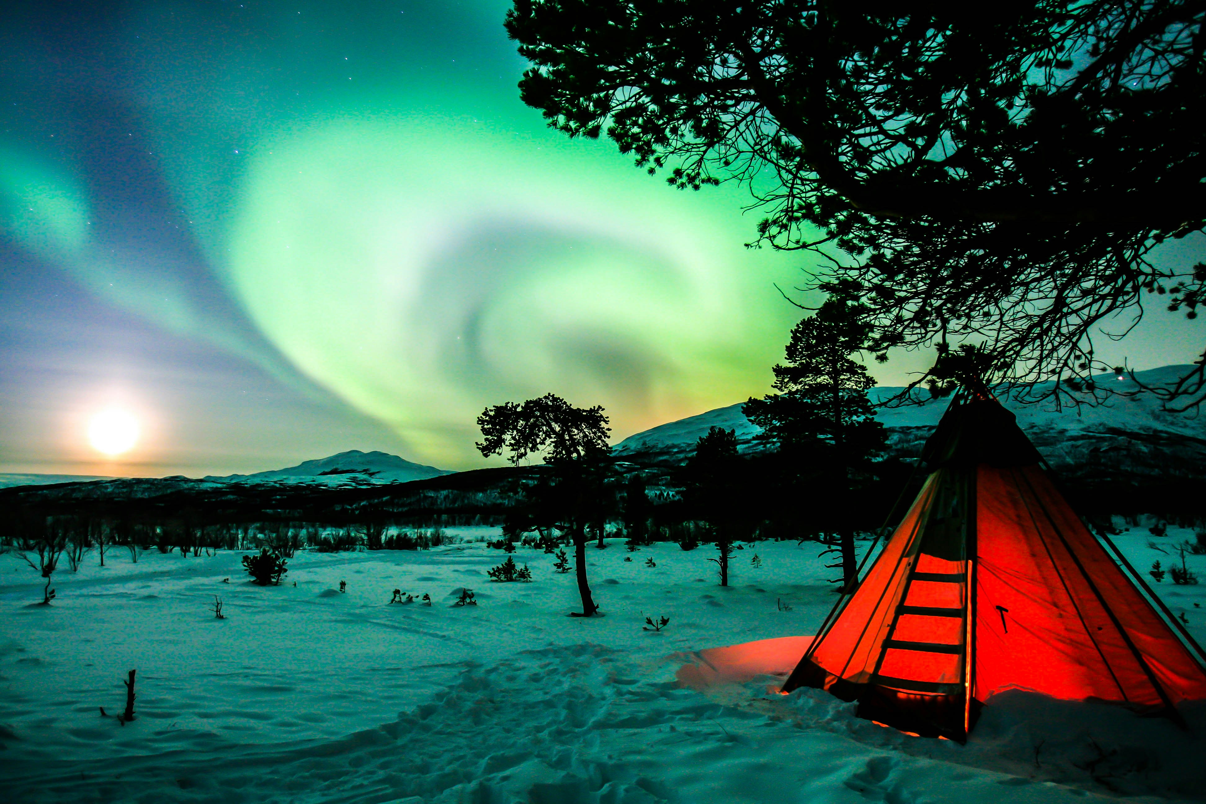 Aurora display over Swedish Lapland